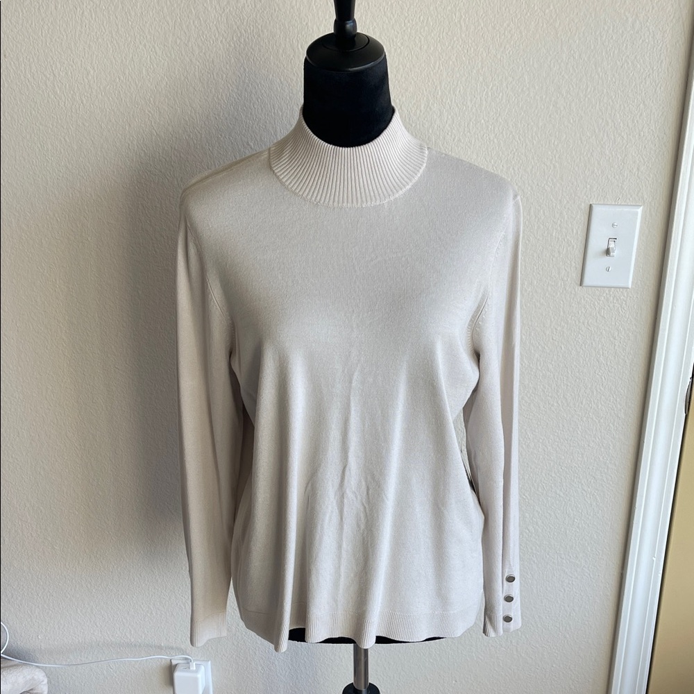Chico's Cream Long Sleeve Top